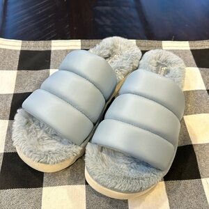 Kookaburra by UGG Slide Slippers Size 8